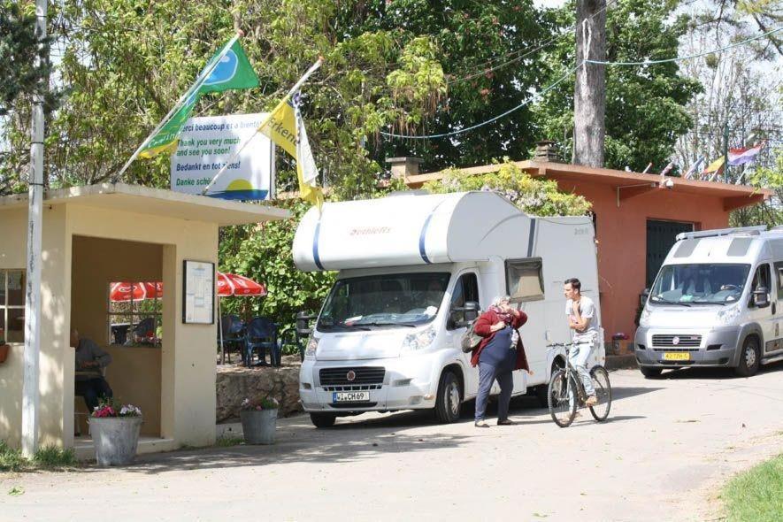 Camping Aux Rives Du Soleil Pont-de-Vaux Εξωτερικό φωτογραφία